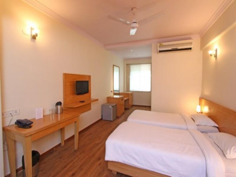 Hotel Shantidoot, Dadar Malad Екстер'єр фото