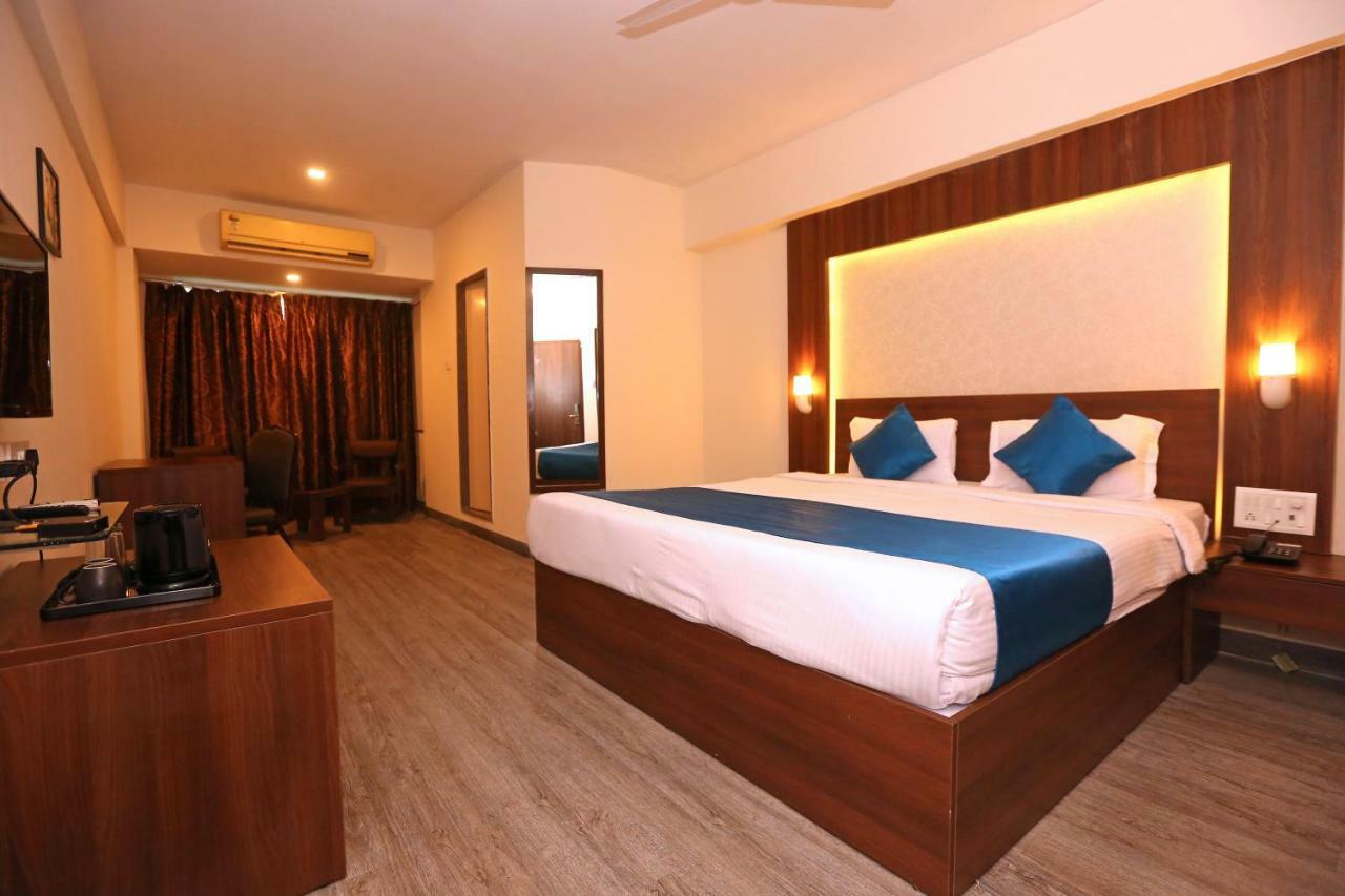 Hotel Shantidoot, Dadar Malad Екстер'єр фото